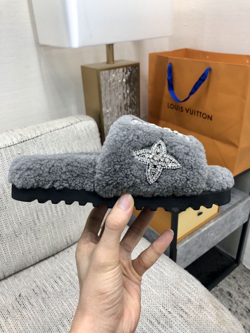 Louis Vuitton Slippers